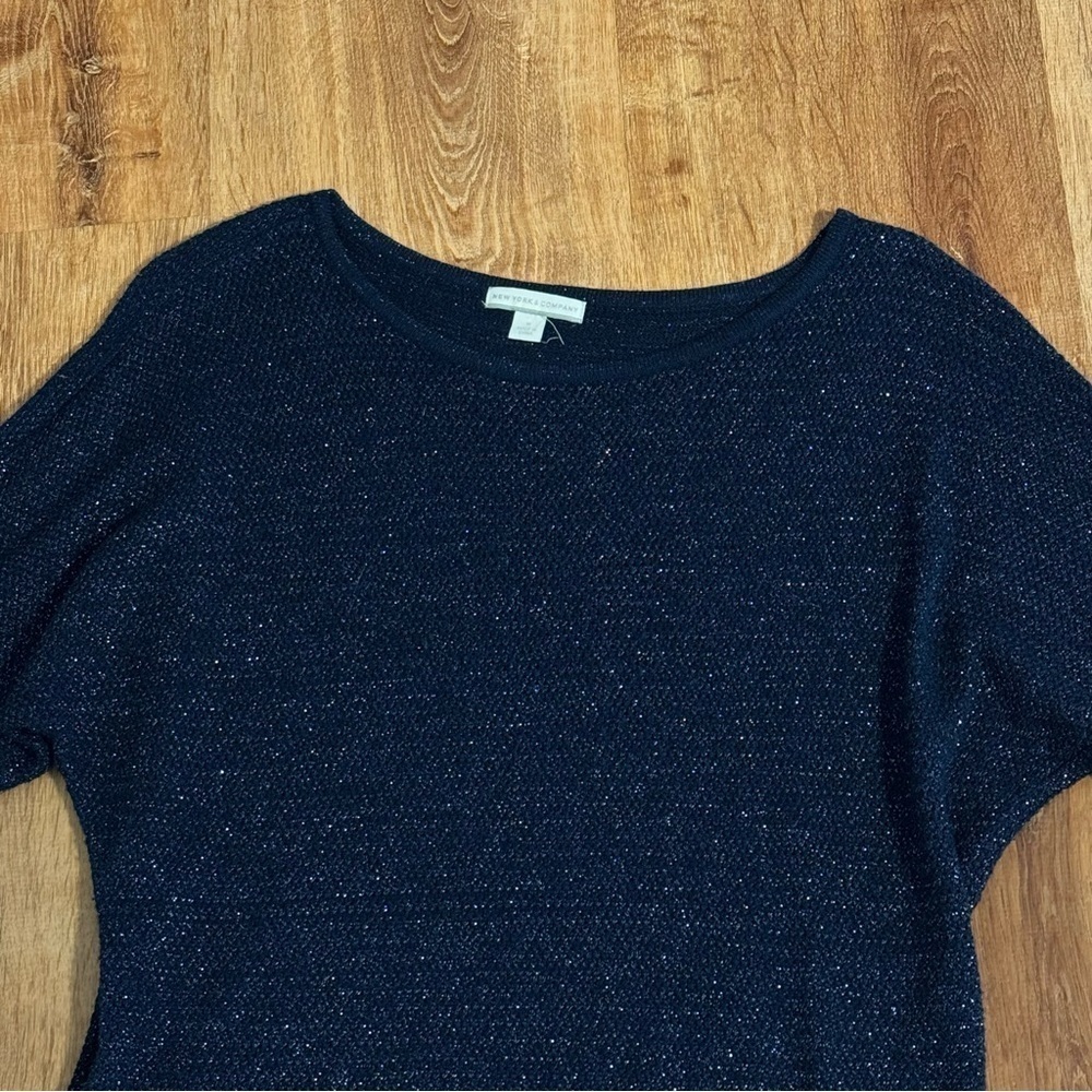 Lightweight Knit Dark Blue Top - Picture 7 of 11